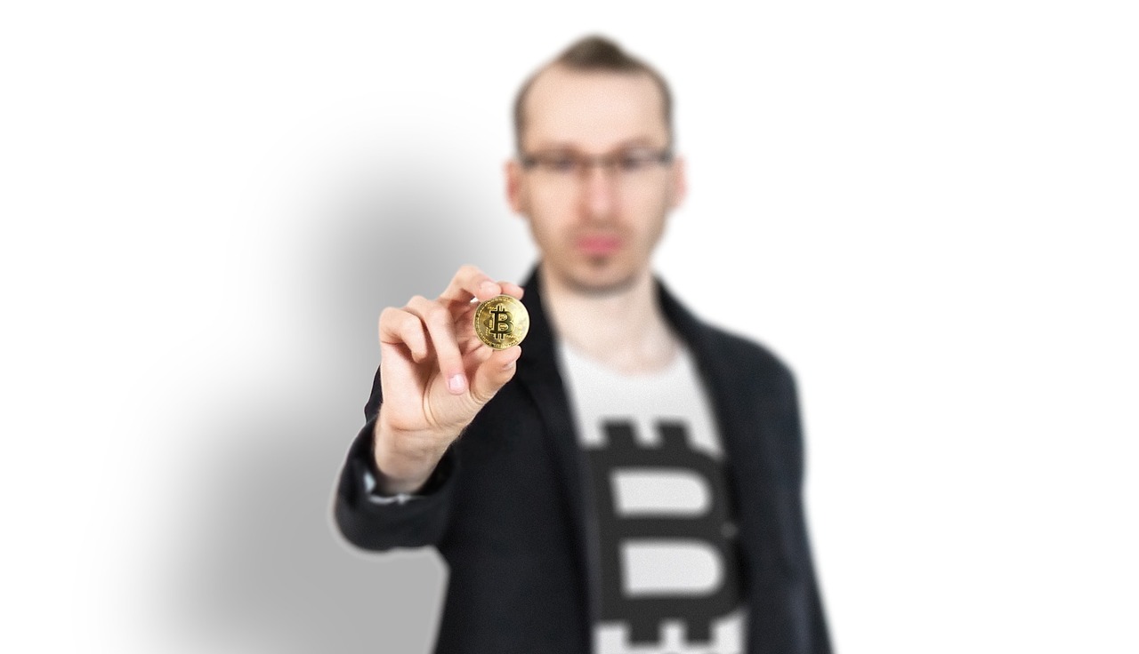Effective Swing Trading Strategies for Cryptocurrency